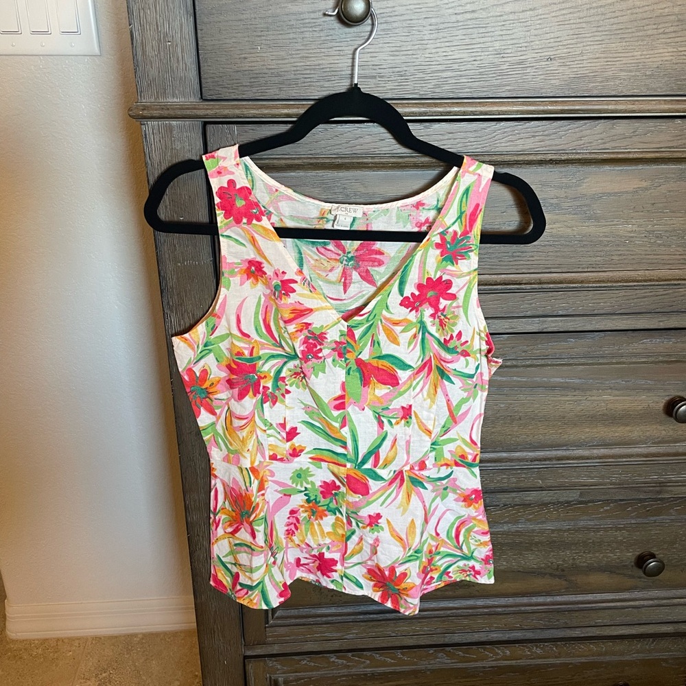 Floral linen top